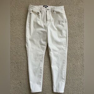 White High-Waisted Skinny Jeans